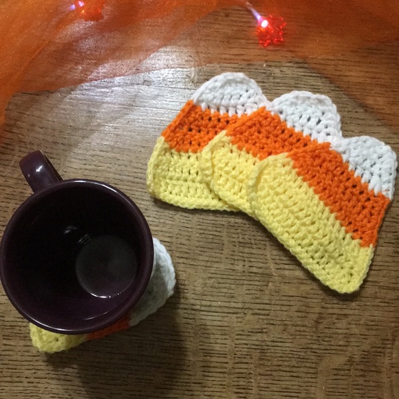 Crochet candy corn coasters - Picture 5 of 8